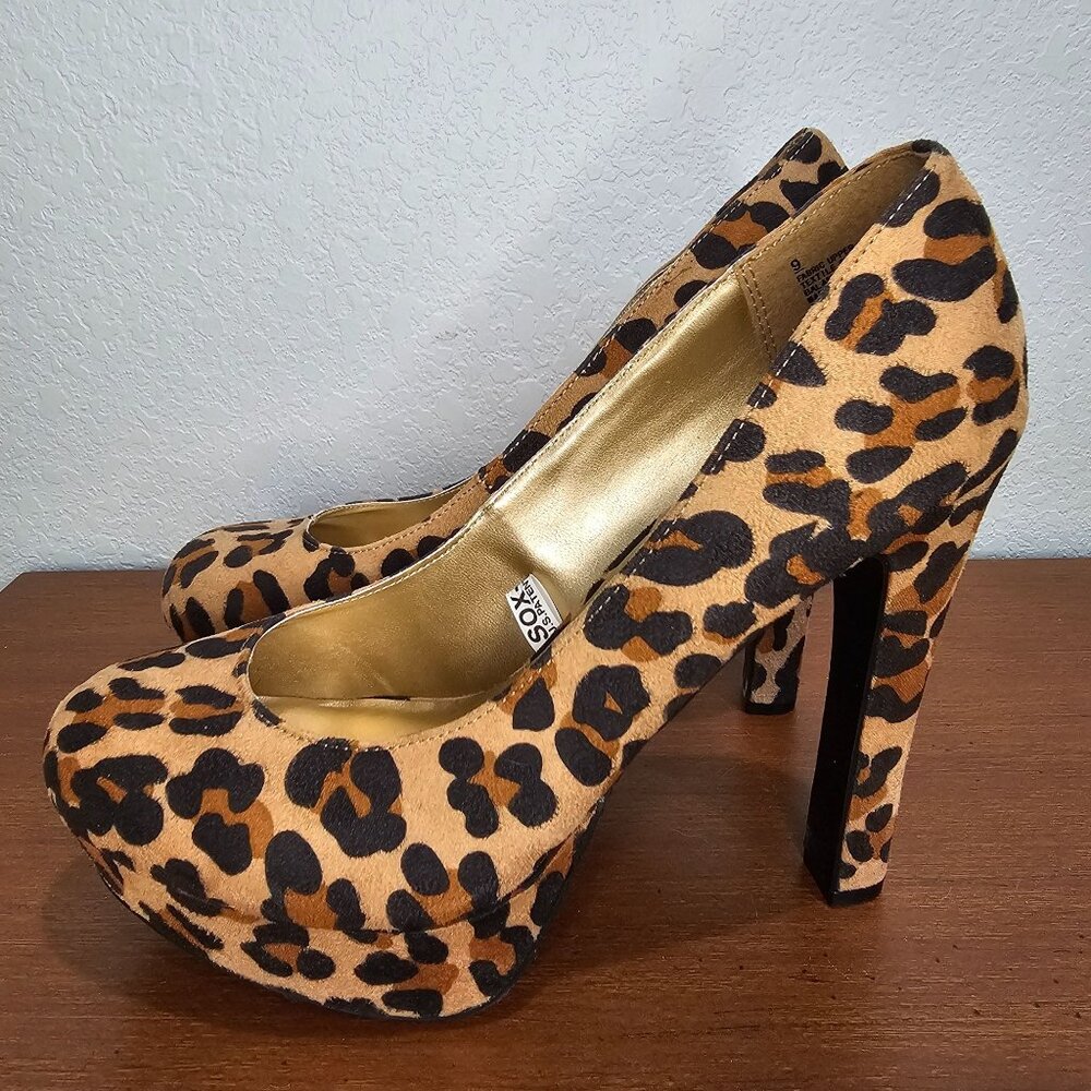 Ladies Mossimo Cheetah Print High Heels Shoes Size 9 Velvetty Texture Never Worn